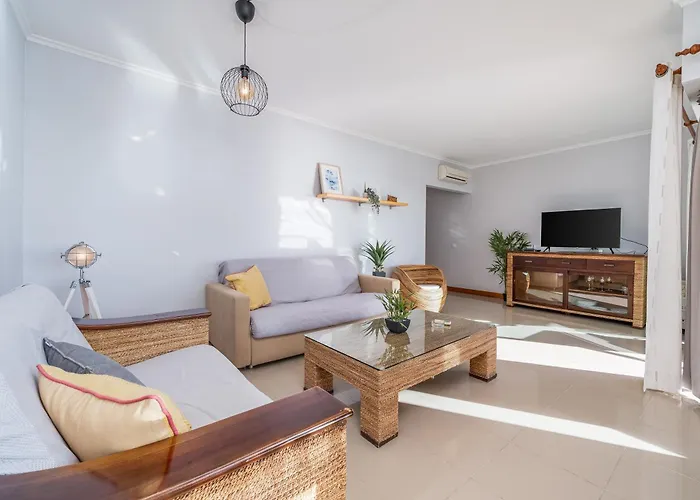 Ocean Horizon House *